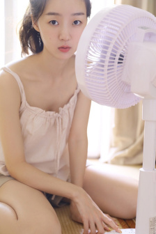明星专题：李诗萌